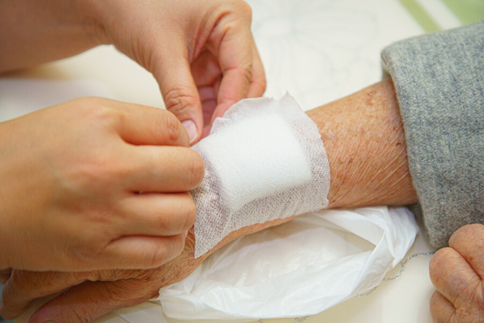 Opening Up About Wounds: A Review of Better Alternatives Skin Cancer Treatment